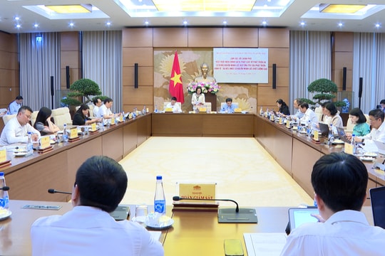 Đề nghị Chính phủ sớm ban hành Chiến lược phát triển nguồn nhân lực