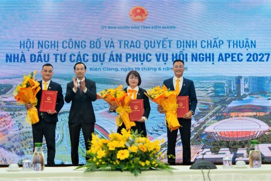 Kiên Giang: Trao quyết định đầu tư 3 dự án quan trọng phục vụ hội nghị APEC 2027