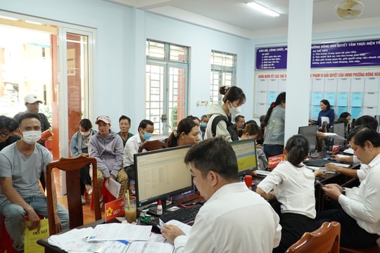 36 xã, phường mới ở Bình Dương xử lý hơn 19.000 hồ sơ sau 3 ngày vận hành thử nghiệm