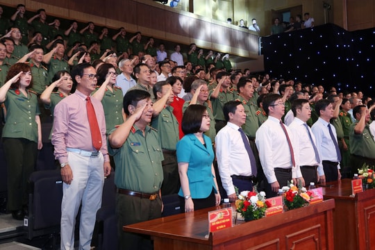 Bộ Công an gặp mặt, tôn vinh các nhà báo tiêu biểu, xuất sắc nhân kỷ niệm 100 năm ngày Báo chí Cách mạng Việt Nam