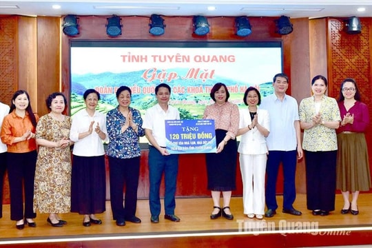 Đoàn ĐBQH thành phố Hà Nội phối hợp trao hỗ trợ xóa nhà tạm tại tỉnh Tuyên Quang