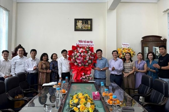 Lãnh đạo HĐND tỉnh Gia Lai chúc mừng Báo Gia Lai nhân kỷ niệm 100 năm Ngày Báo chí Cách mạng Việt Nam