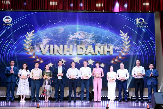 Đại học Kinh tế Quốc dân kỷ niệm 10 năm thành lập Mạng lưới cựu sinh viên, học viên