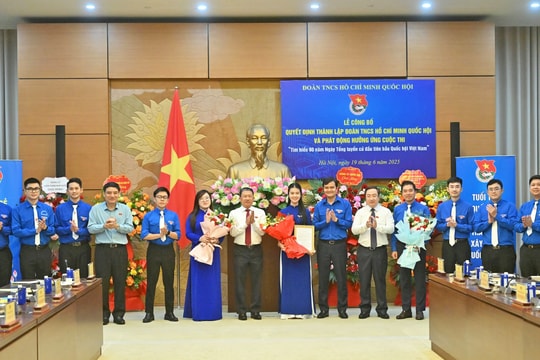 Phát huy vai trò xung kích của thanh niên trong trong các cơ quan của Quốc hội