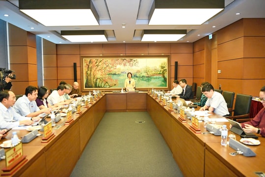 Bảo vệ quyền con người trong bối cảnh đặc biệt