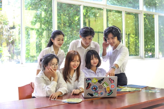 Trường Đại học Trà Vinh thực hiện nhiều chính sách hỗ trợ cho sinh viên