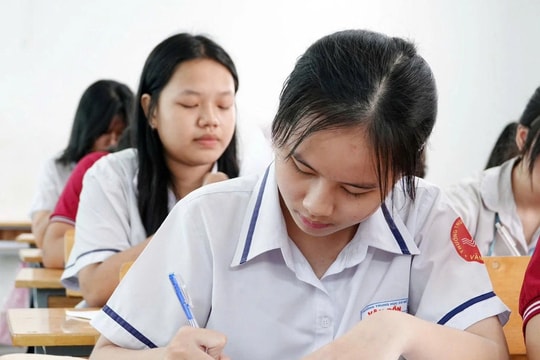 TP. Hồ Chí Minh: Công bố điểm chuẩn lớp 10 chuyên, tích hợp