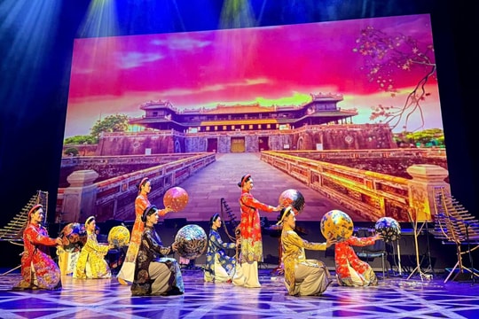 Đêm nghệ thuật của tình hữu nghị Việt Nam - Ba Lan