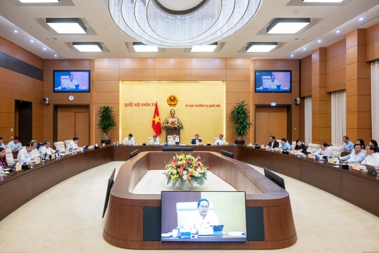 NGHỊ QUYẾT Về Đoàn đại biểu Quốc hội và chỉ định Trưởng Đoàn, Phó Trưởng Đoàn đại biểu Quốc hội khóa XV tỉnh Ninh Bình