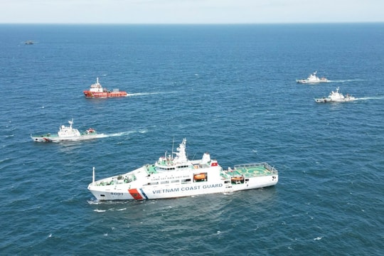 Giữ vững chủ quyền, đồng hành cùng ngư dân nơi biển Tây Nam