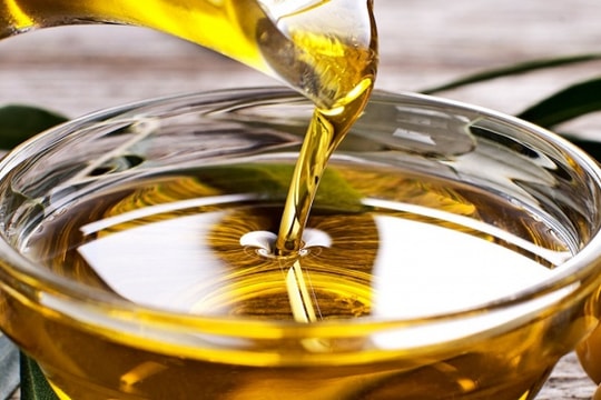 Vụ dầu ăn chăn nuôi chế biến thành dầu ăn cho người: Bộ Y tế yêu cầu bếp ăn tập thể công bố hồ sơ nguyên liệu sản phẩm