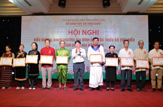 Tỉnh Đồng Nai khen thưởng 50 gia đình dân tộc thiểu số tiêu biểu 2025