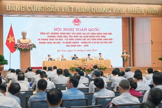 Lấy người dân làm trung tâm phát triển