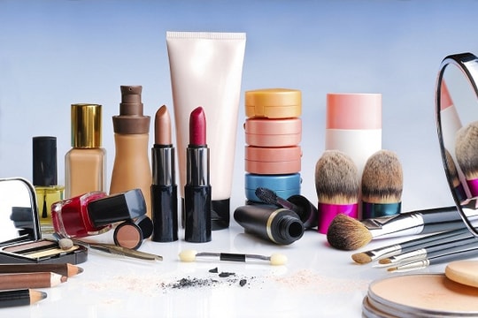 Bộ Y tế công bố sanh sách thu hồi hàng loạt mỹ phẩm nhập khẩu