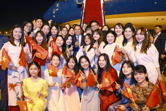 PM arrives in Hanoi, concluding working trip to China