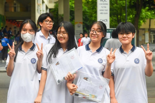 Thí sinh nhận định đề thi môn tự chọn: Nhiều môn “dễ thở”, tự tin đạt trên 8 điểm