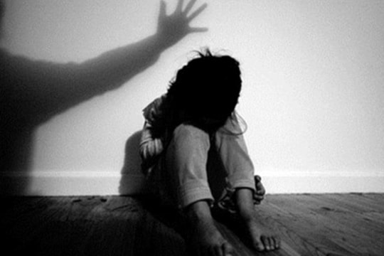 Hồi chuông cảnh báo từ vụ bé gái 3 tháng tuổi bị xâm hại: “Vùng an toàn” không còn an toàn