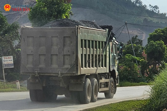 Hạ Long (Quảng Ninh): Khu dân cư bất an vì hoạt động của những "hung thần" xe tải có dấu hiệu quá khổ