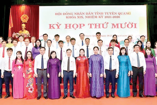 Tiếp tục phát huy tinh thần đoàn kết, trí tuệ, tâm huyết