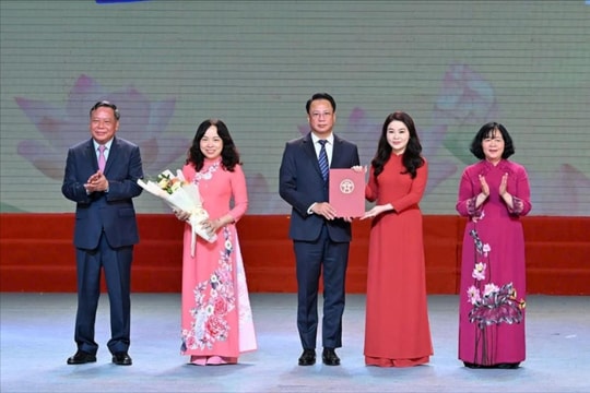 Danh sách Bí thư Đảng ủy, Chủ tịch HĐND, UBND 126 xã, phường mới của Hà Nội