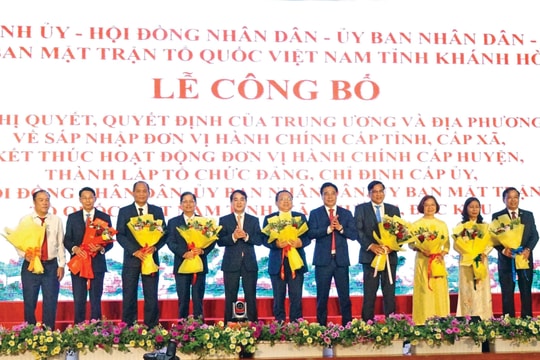 71 cán bộ lãnh đạo tỉnh Khánh Hòa (cũ) và Ninh Thuận xin nghỉ chế độ từ ngày 1/7