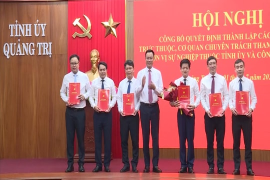 Quảng Trị: Công bố thành lập các tổ chức Đảng và đơn vị sự nghiệp theo mô hình mới