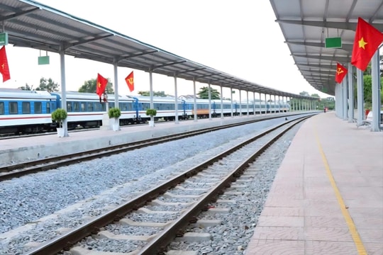 Tạm hoãn chạy tàu tuyến Đông Hà-Đồng Hới, tỉnh Quảng Trị