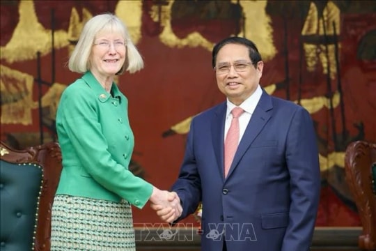 PM receives Australian Ambassador to Vietnam