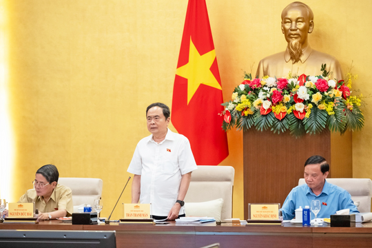 Top legislator urges continued institutional reforms after administrative restructuring