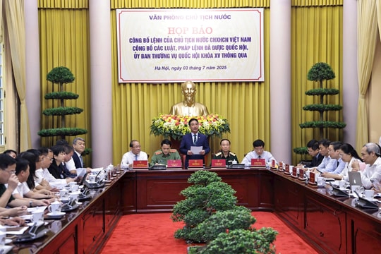 Họp báo công bố Lệnh của Chủ tịch nước về 15 luật và 1 pháp lệnh