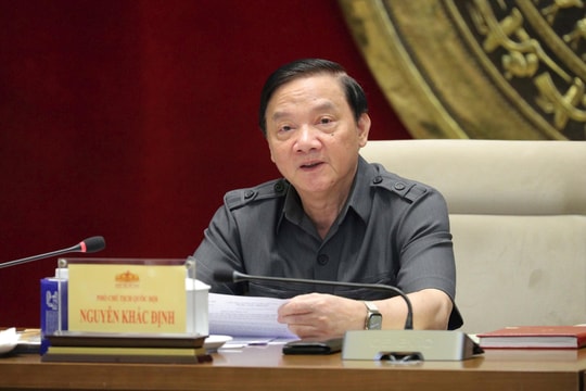 Phó Chủ tịch Quốc hội Nguyễn Khắc Định làm việc với Văn phòng Quốc hội