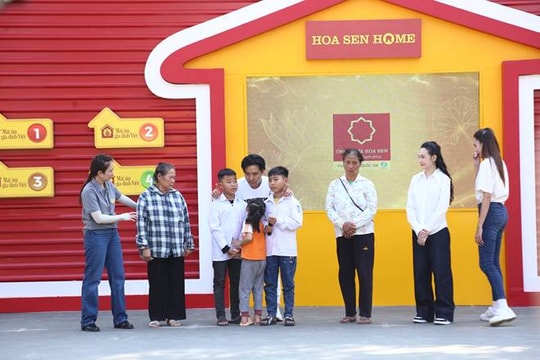 Ống nhựa Hoa Sen và hành trình xuôi về miền Trung cùng Mái ấm gia đình Việt