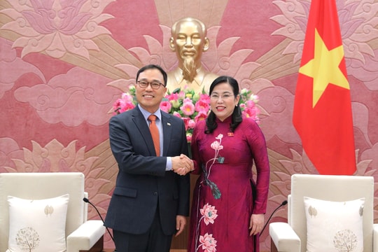 Chủ nhiệm Ủy ban Công tác đại biểu Nguyễn Thanh Hải tiếp Đại sứ Hàn Quốc tại Việt Nam