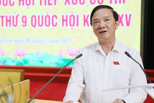 Phó Chủ tịch Quốc hội Nguyễn Khắc Định tiếp xúc cử tri tại Hưng Yên