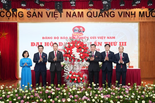 Đại hội Đảng bộ Bảo hiểm tiền gửi Việt Nam nhiệm kỳ 2025-2030: Đoàn kết - Dân chủ - Đổi mới - Hiệu quả - Phát triển