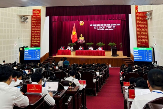 130 Chủ tịch HĐND xã, phường dự khai mạc Kỳ họp thứ 31