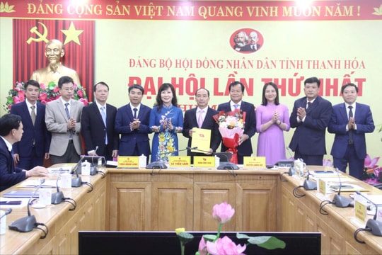 Ông Lê Tiến Lam giữ chức Bí thư Đảng ủy HĐND tỉnh Thanh Hóa