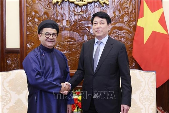 Chủ tịch nước Lương Cường tiếp Đại sứ Chile đến chào từ biệt