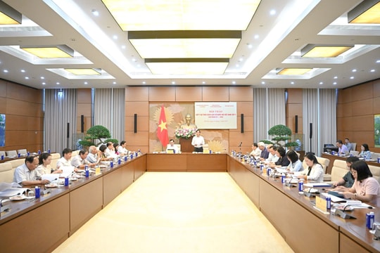 Hoàn thiện lịch sử Quốc hội giai đoạn đổi mới sâu rộng