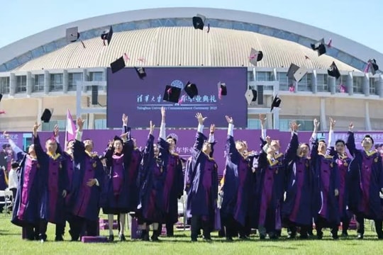 12,2 triệu tân cử nhân Trung Quốc khó tìm việc: Một thế hệ mắc kẹt giữa kỳ vọng và thực tế