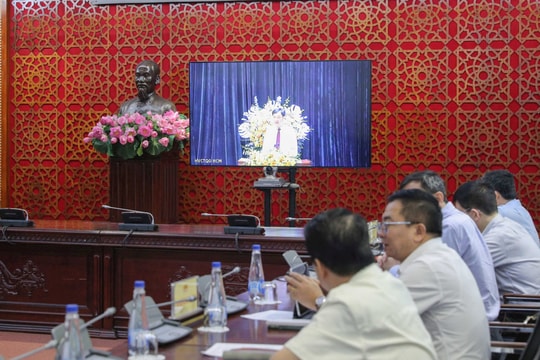 Tăng cường giám sát thường xuyên việc vận hành chính quyền địa phương 2 cấp