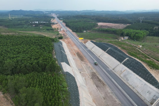 Quảng Trị: Giao nhiệm vụ chủ đầu tư tiểu dự án giải phóng mặt bằng cao tốc Bắc - Nam phía Đông