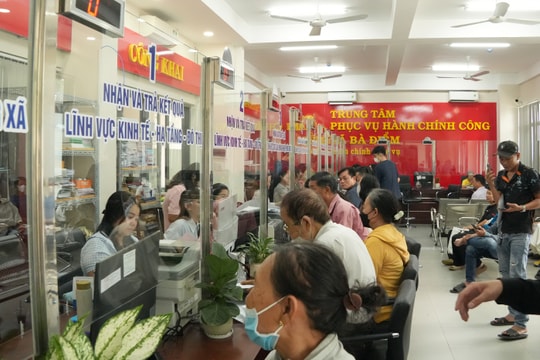TP. Hồ Chí Minh: Xã mới xử lý hồ sơ nhanh, người dân đánh giá cao về sự hiệu quả, tận tình