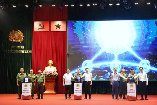 Công an Thủ đô gương mẫu đi đầu trong đào tạo và làm chủ khoa học công nghệ, vững bước tiến vào kỷ nguyên số