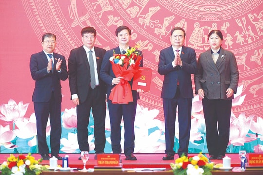 Tiền đề vững chắc để Đảng bộ Văn phòng Quốc hội thực hiện thắng lợi các chỉ tiêu, nhiệm vụ trong nhiệm kỳ mới