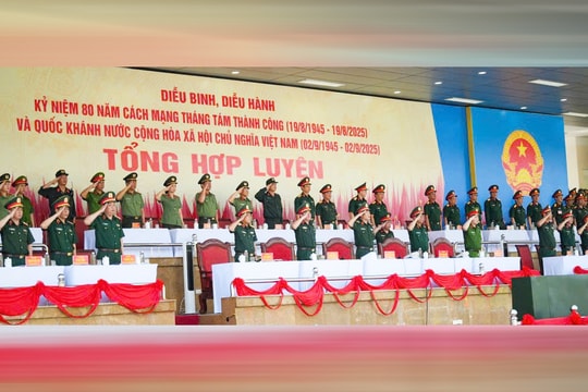 Tổng hợp luyện diễu binh, diễu hành chuẩn bị Lễ kỷ niệm Quốc khánh 2/9