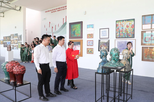 "Dòng chảy kết nối 2025": hợp lưu nghệ thuật liên ngành và khai phóng