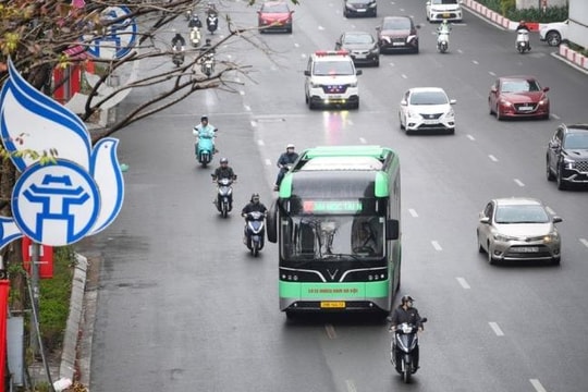 Hà Nội: Đề xuất các chính sách hỗ trợ người dân chuyển đổi xe điện