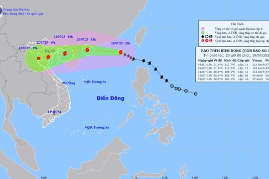 Bão số 3 Wipha di chuyển nhanh, giật cấp 14 trên Biển Đông