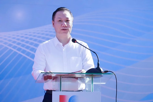 Bộ GD-ĐT: Thí sinh không nên lo lắng vì điểm tổ hợp D01 thấp, C00 cao thì bất công